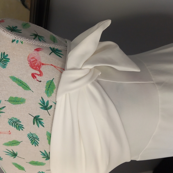 🥳 HOST PICK! 🥳NWT Boohoo white strapless dress, stretchy, knee length(Size 12) - Picture 6 of 8